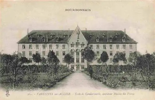 AK / Ansichtskarte Varennes-sur-Allier VICHY 03 Allier Ecole de Gendarmerie ancienne Maison des Freres