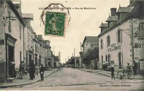 AK / Ansichtskarte Villefranche d Allier Montlucon 03 Allier Rue de Montlucon