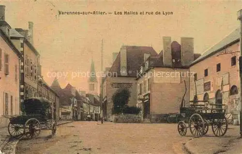 AK / Ansichtskarte Varennes-sur-Allier VICHY 03 Allier Les Halles et rue de Lyon