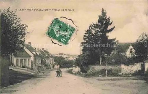 AK / Ansichtskarte Villefranche d Allier Montlucon 03 Allier Avenue de la Gare