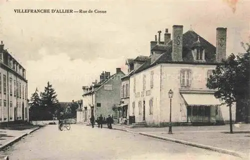AK / Ansichtskarte Villefranche d Allier Montlucon 03 Allier Rue de Cosne