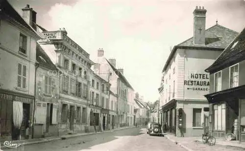 AK / Ansichtskarte Neuilly-Saint-Front Chateau-Thierry 02 Aisne Rue de Soissons