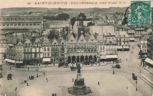 AK / Ansichtskarte Saint-Quentin 02 Aisne Vue générale Place de l'Hôtel de Ville Monument
