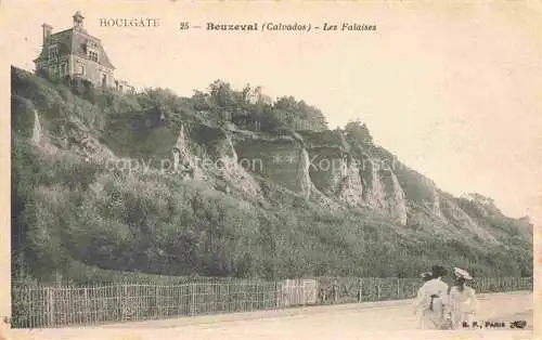 AK / Ansichtskarte Beuzeval HOULGATE Lisieux 14 Calvados Les falaises