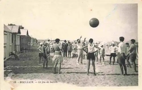 AK / Ansichtskarte HOULGATE Lisieux 14 Calvados Le jeu de ballon à la plage