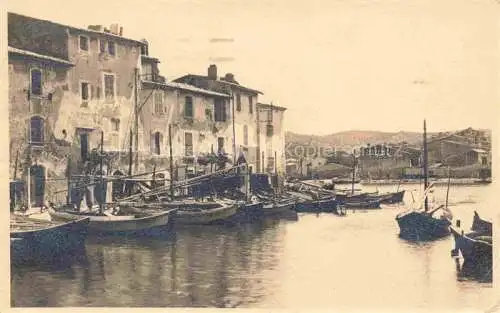 AK / Ansichtskarte Martigues 13 Bouches-du-Rhone Le port