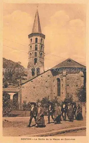 AK / Ansichtskarte Sentein Saint-Girons 09 Ariege Sortie de la Messe en costumes