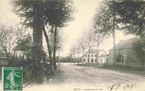 AK / Ansichtskarte Ervy-le-Chatel Troyes 10 Aube Avenue de la Gare