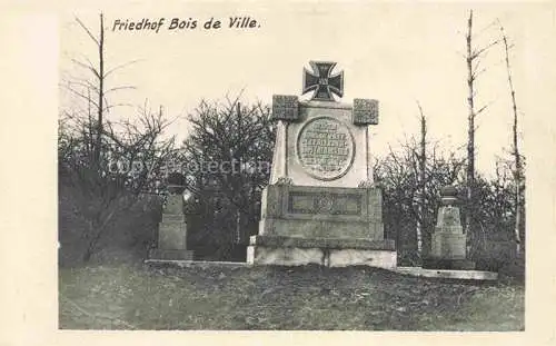 AK / Ansichtskarte Bois de Ville Ville-devant-Chaumont VERDUN 55 Meuse Cimetière Friedhof Grabmal Feldpost