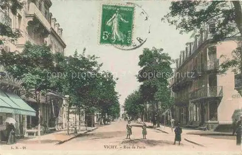 AK / Ansichtskarte VICHY 03 Allier Rue de Paris
