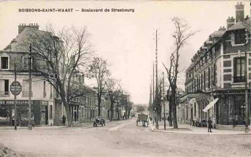 AK / Ansichtskarte Soissons 02 Aisne Boulevard de Strasbourg