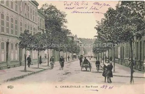 AK / Ansichtskarte CHARLEVILLE -MEZIERES 08 Ardennes Rue Forest