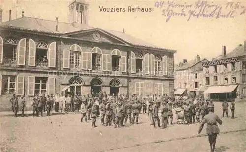 AK / Ansichtskarte VOUZIERS Aisne 08 Ardennes Rathaus Soldatenkompanie