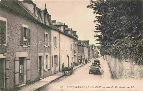AK / Ansichtskarte Courseulles-sur-Mer CAEN 14 Calvados Rue de Bernieres