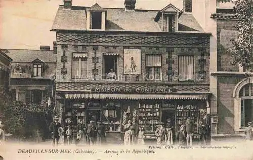AK / Ansichtskarte DEAUVILLE-SUR-MER Lisieux 14 Calvados Avenue de la Republique