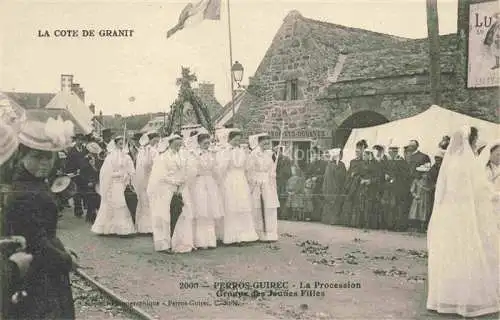 AK / Ansichtskarte Perros-Guirec Lannion 22 Cotes-d Armor La Procession Groupe des jeunes filles