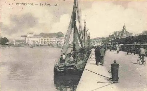 AK / Ansichtskarte TROUVILLE -SUR-MER 14 Calvados Le port bateaux de pêche