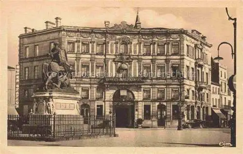 AK / Ansichtskarte COGNAC 16 Charente Hôtel de Londres Statue Francois Ier Monument