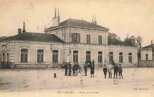 AK / Ansichtskarte Les-Laumes Venarey 21 Cote-d Or Place de la Gare