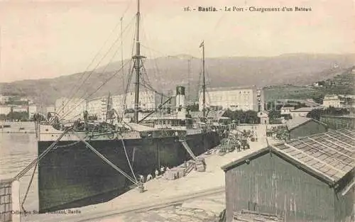 AK / Ansichtskarte BASTIA 2B Haute-Corse Le port chargement d'un bateau