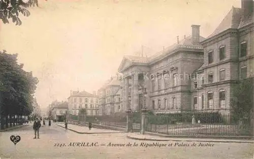 AK / Ansichtskarte AURILLAC 15 Cantal Avenue de la République et Palais de Justice