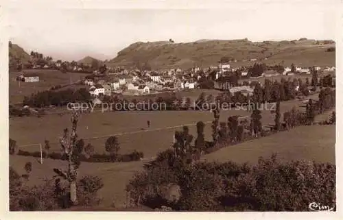 AK / Ansichtskarte Riom-es-Montagnes Mauriac 15 Cantal Vue générale