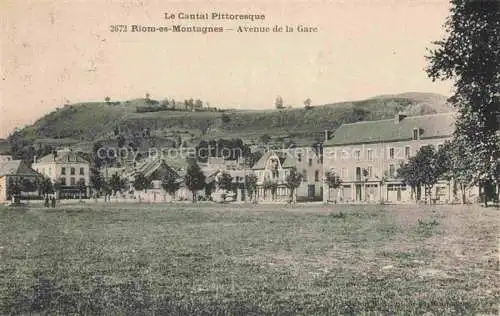 AK / Ansichtskarte Riom-es-Montagnes Mauriac 15 Cantal Avenue de la Gare