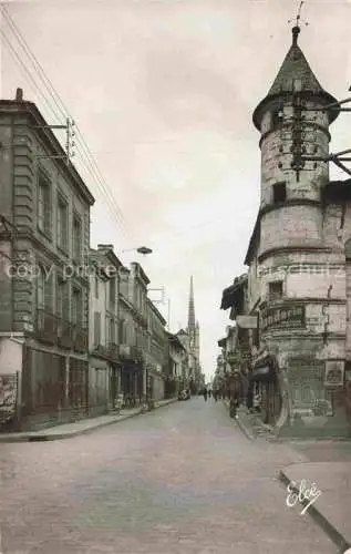 AK / Ansichtskarte Ste-Foy-la-Grande Libourne 33 Gironde Rue de la Republique et la Clocher