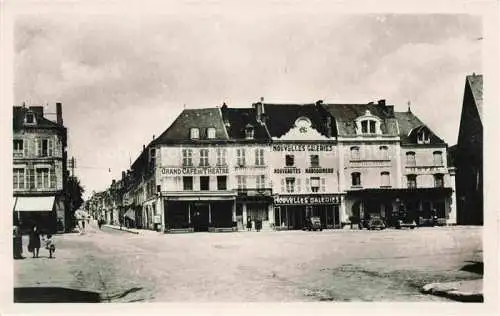 AK / Ansichtskarte Le Blanc 36 Indre Place de la Liberation et Av de la Gare