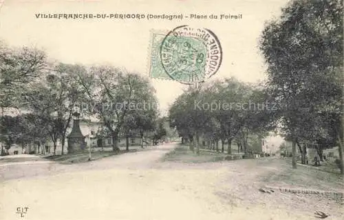 AK / Ansichtskarte Villefranche-du-Perigord Sarlat-la-Caneda 24 Dordogne Place du Foirail