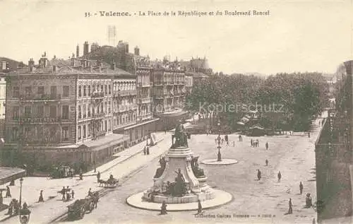 AK / Ansichtskarte VALENCE -SUR-RHONE 26 Drome La Place de la Republique et du Boulevard Bancel