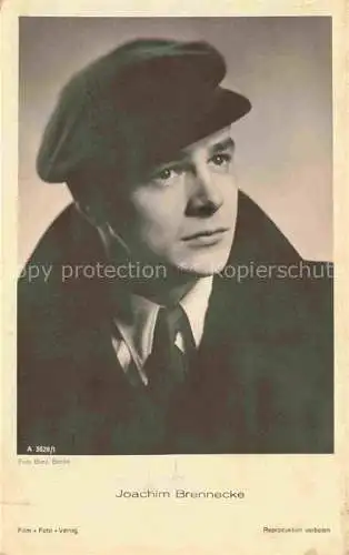 AK / Ansichtskarte Foto Binz Nr. A 3626/1 Joachim Brennecke Hutmode 