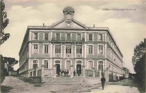 AK / Ansichtskarte Uzes NIMES 30 Gard Le Groupe Scolaire