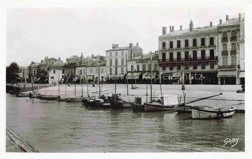 AK / Ansichtskarte Blaye 33 Gironde Cours du Port et le Chenal a maree haute