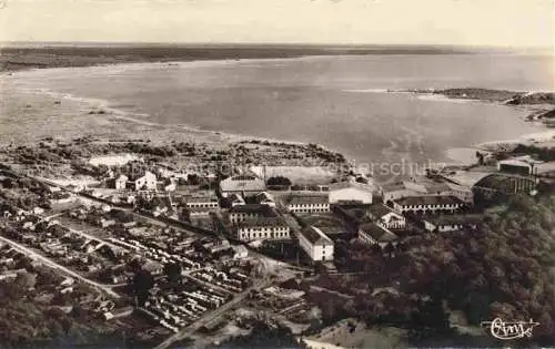 AK / Ansichtskarte Hourtin Lesparre-Medoc 33 Gironde Vue aerienne