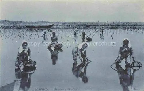 AK / Ansichtskarte ARCACHON 33 Gironde Parqueuse d'Huitres