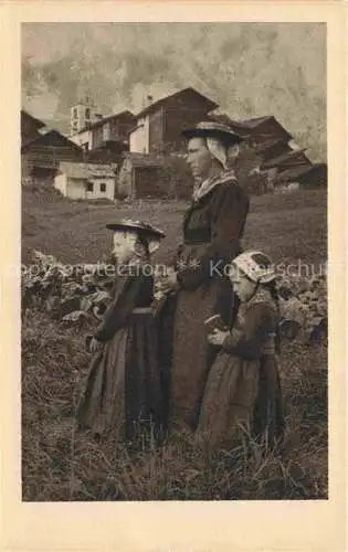 AK / Ansichtskarte Valais Wallis Kanton VS Paysans et Paysannes du Valais