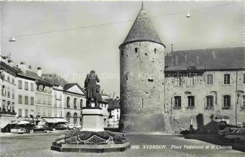 AK / Ansichtskarte YVERDON-LES-BAINS VD Place Pestalozzi et le Chateau