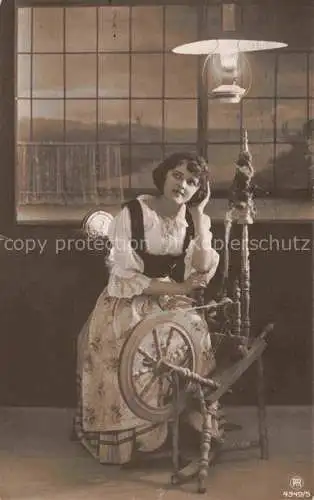 AK / Ansichtskarte Foto RPH Nr. 4349/5 Spinnrad Frauen