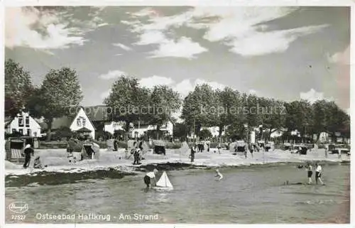 AK / Ansichtskarte HAFFKRUG SCHARBEUTZ Ostseebad Am Strand