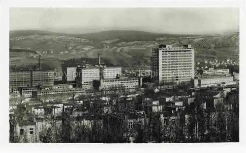 AK / Ansichtskarte ZLIN Gottwaldov CZ Stred Batovych zavodu se spravni budovou nejvyssi v Europe Fabriken Industrie