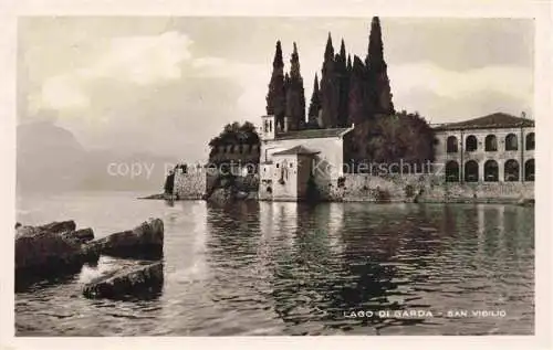 AK / Ansichtskarte San Vigilio  Lago di Garda IT Haeuserpartie am Seeufer