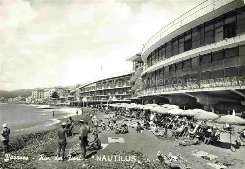 AK / Ansichtskarte VARAZZE Liguria IT Riviera dei Fiori Spiaggia Nautilus