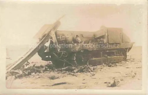 AK / Ansichtskarte Militaria Panzer Tank Char d Assaut 