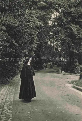 AK / Ansichtskarte Oberbronn Elsass Haguenau 67 Bas Rhin Maison Mere des Soeurs Entree du parc