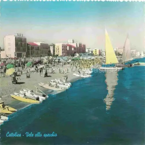 AK / Ansichtskarte CATTOLICA  Provincia Rimini IT Vele allo specchio spiaggia