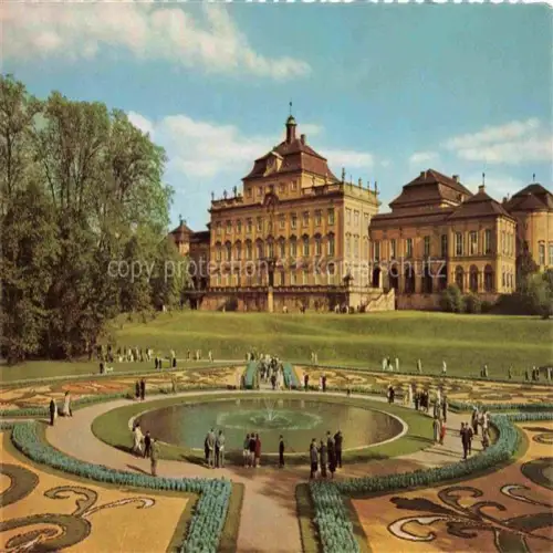 AK / Ansichtskarte LUDWIGSBURG  BW Gartenschau Bluehendes Barock Die Planie mit Altem Fuerstenbau des Schlosses