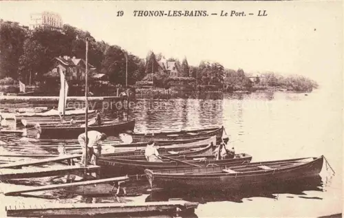 AK / Ansichtskarte Thonon-les-Bains 74 Haute-Savoie Le Port