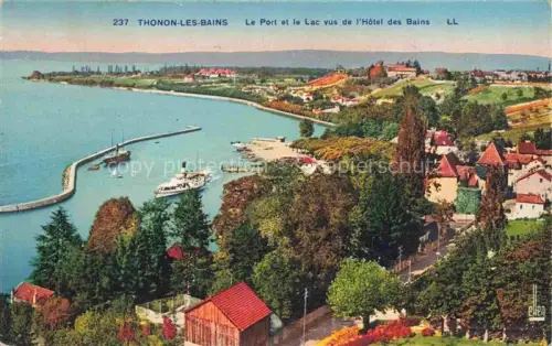 AK / Ansichtskarte Thonon-les-Bains 74 Haute-Savoie Le Port et le Lac vus de l'Hotel des Bains