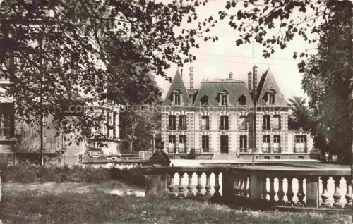 AK / Ansichtskarte Bouray-sur-Juine Etampes 91 Essonne Chateau de la Boissiere